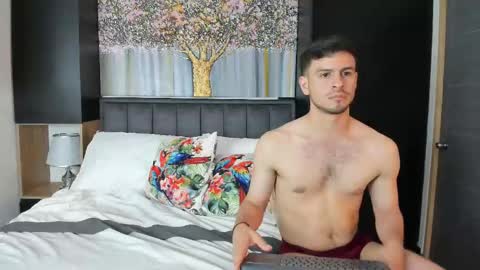 Derek Hussain online show from January 4, 2025, 10:45 pm