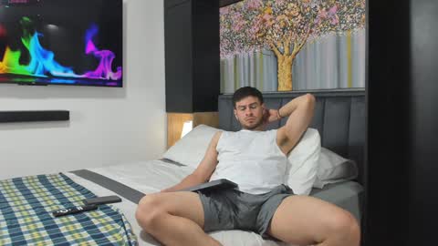 Derek Hussain online show from January 22, 2025, 1:53 am