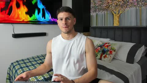 Derek Hussain online show from January 24, 2025, 8:54 pm