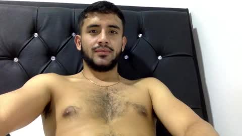 Snapshot of derek_smiith chatting on December 8, 2024, 9:13 am Derek smiith online show from December 8, 2024, 9:13 am