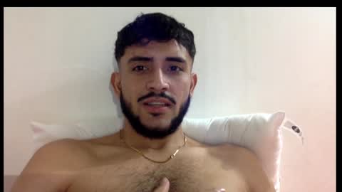 Snapshot of derek_smiith chatting on January 24, 2025, 4:59 am Derek smiith online show from January 24, 2025, 4:59 am