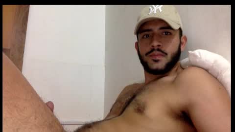 Snapshot of derek_smiith chatting on February 26, 2025, 9:58 pm Derek smiith online show from February 26, 2025, 9:58 pm