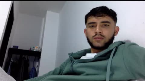 Snapshot of derek_smiith chatting on November 20, 2025, 2:39 pm Derek smiith online show from November 20, 2025, 2:39 pm