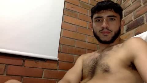 Snapshot of derek_smiith chatting on December 4, 2025, 11:02 pm Derek smiith online show from December 4, 2025, 11:02 pm