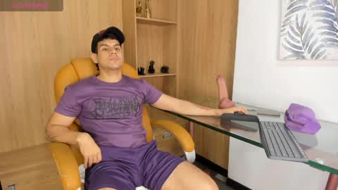 derek_voss online show from April 16, 2026, 11:33 am