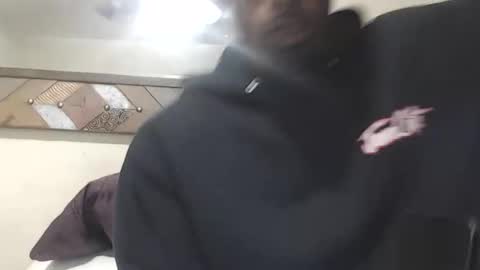 Snapshot of derekthetruth2 chatting on February 3, 2026, 4:32 am derekthetruth2 online show from February 3, 2026, 4:32 am