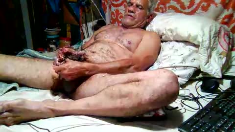 Snapshot of derick1961 chatting on November 6, 2025, 7:09 am derick1961 online show from November 6, 2025, 7:09 am