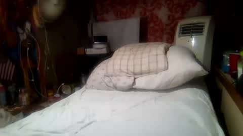 Snapshot of derick1961 chatting on June 20, 2026, 4:37 am derick1961 online show from June 20, 2026, 4:37 am