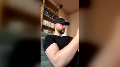 derkleinerabauke online show from April 20, 2026, 4:10 pm