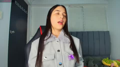 Snapshot of derly_cuervo703031 chatting on May 13, 2026, 1:52 pm derly_cuervo703031 online show from May 13, 2026, 1:52 pm