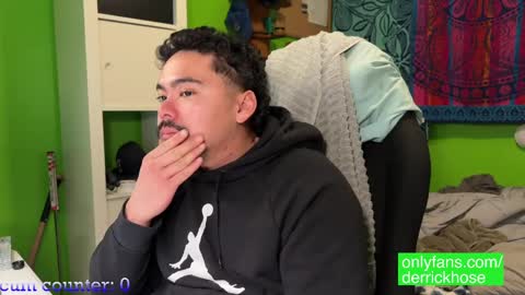 Snapshot of derrick_hose chatting on January 30, 2025, 12:39 am Derrick Hose online show from January 30, 2025, 12:39 am