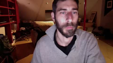 Snapshot of derspanishboy chatting on December 15, 2024, 10:58 pm derspanishboy online show from December 15, 2024, 10:58 pm