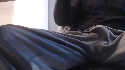 Snapshot of derstier02 chatting on October 29, 2025, 11:01 am derstier02 online show from October 29, 2025, 11:01 am