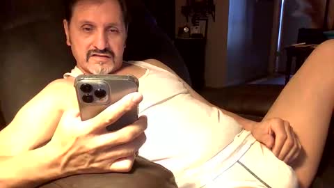 Snapshot of desertdaddy658488 chatting on March 17, 2026, 10:24 pm desertdaddy658488 online show from March 17, 2026, 10:24 pm