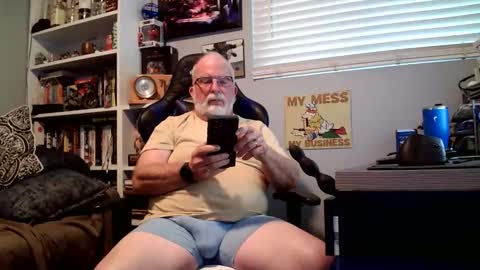 D K online show from May 17, 2026, 9:33 pm