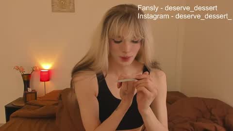 Domi  online show from April 25, 2026, 10:29 pm