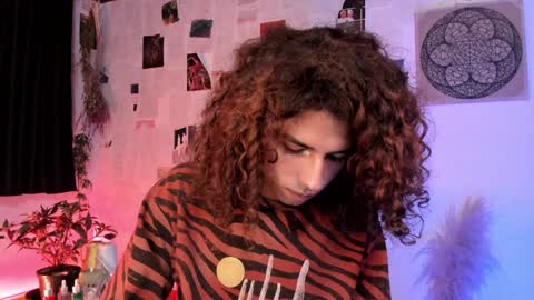 Desidias online show from December 8, 2024, 1:24 am