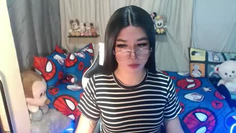 LORINE online show from October 21, 2025, 5:57 pm