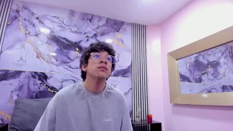 desire_ecstasy online show from November 14, 2025, 1:32 pm