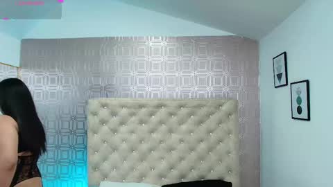 Snapshot of desire_sara chatting on March 6, 2025, 12:30 pm Sara Desire online show from March 6, 2025, 12:30 pm