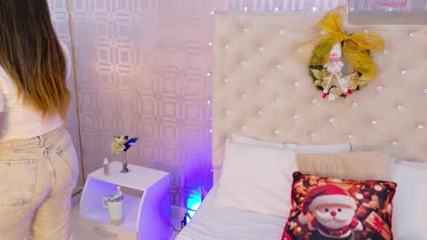 Snapshot of desire_sara chatting on November 27, 2025, 12:18 pm Sara Desire online show from November 27, 2025, 12:18 pm