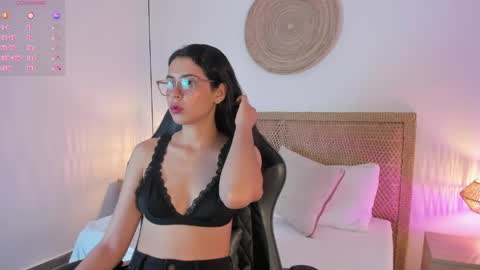 Snapshot of desireee_ chatting on May 8, 2026, 12:10 pm desire online show from May 8, 2026, 12:10 pm