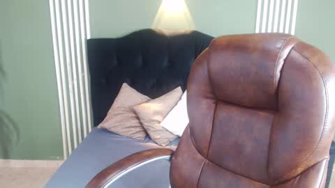 Desiring Angel online show from December 6, 2024, 10:05 am