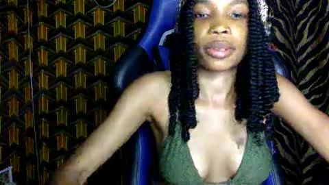 Snapshot of deslimbody90 chatting on April 23, 2026, 1:46 pm Deslimbody online show from April 23, 2026, 1:46 pm