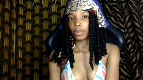 Snapshot of deslimbody90 chatting on April 28, 2026, 10:53 am Deslimbody online show from April 28, 2026, 10:53 am