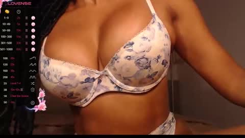 Snapshot of destinnemil chatting on April 11, 2026, 12:31 pm Destinne Mill online show from April 11, 2026, 12:31 pm