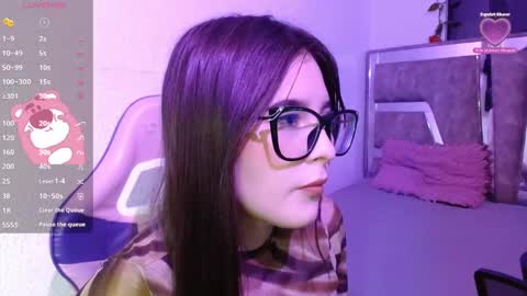 destinya_ online show from June 2, 2026, 12:07 pm