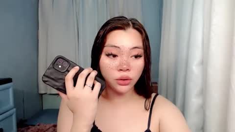 Snapshot of destinyroxie chatting on January 4, 2025, 4:12 am ROXIE  online show from January 4, 2025, 4:12 am