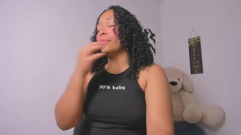 Snapshot of desty_y chatting on May 5, 2026, 4:09 am desty_y online show from May 5, 2026, 4:09 am