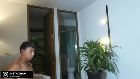 Snapshot of deus_belli chatting on April 28, 2026, 9:42 pm Deus Belli online show from April 28, 2026, 9:42 pm