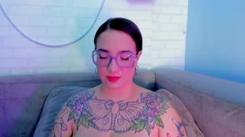 Deva Blue online show from March 5, 2025, 3:29 am