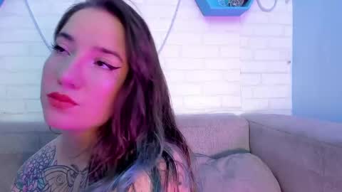 Deva Blue online show from March 6, 2025, 3:35 am