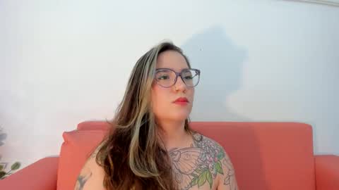 Deva Blue online show from March 15, 2026, 4:18 am