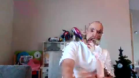 Snapshot of devanom94 chatting on December 17, 2025, 12:55 pm devanom94 online show from December 17, 2025, 12:55 pm