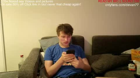 Snapshot of devantheplug chatting on May 8, 2026, 9:03 am Devan online show from May 8, 2026, 9:03 am