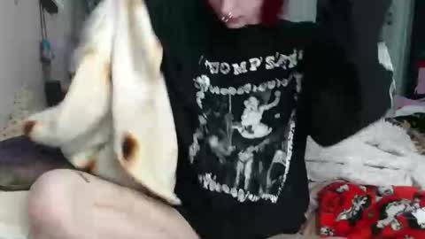 poutyangel online show from June 2, 2026, 11:07 pm