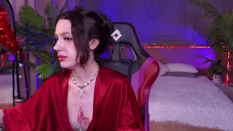 devilinee online show from December 21, 2024, 9:55 am