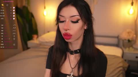 Snapshot of devilss_toy chatting on November 9, 2025, 3:32 pm CIBELLE online show from November 9, 2025, 3:32 pm