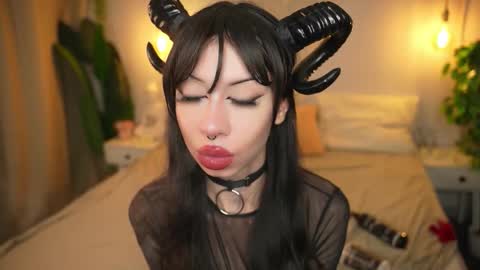 Snapshot of devilss_toy chatting on November 28, 2025, 3:58 pm CIBELLE online show from November 28, 2025, 3:58 pm