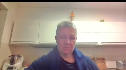 Snapshot of devon_nite chatting on December 18, 2024, 12:10 am Devon online show from December 18, 2024, 12:10 am