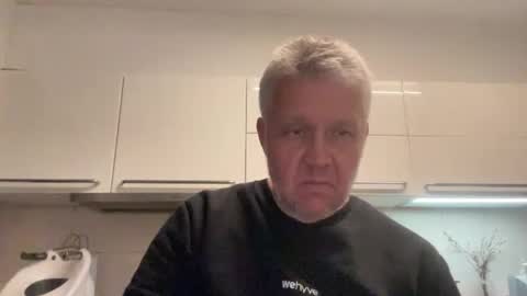 Snapshot of devon_nite chatting on October 5, 2025, 10:51 pm Devon online show from October 5, 2025, 10:51 pm