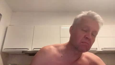 Snapshot of devon_nite chatting on October 16, 2025, 10:22 pm Devon online show from October 16, 2025, 10:22 pm