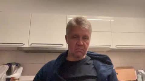 Snapshot of devon_nite chatting on October 20, 2025, 11:27 pm Devon online show from October 20, 2025, 11:27 pm