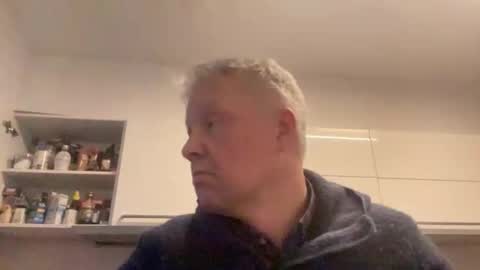 Snapshot of devon_nite chatting on December 1, 2025, 3:17 pm Devon online show from December 1, 2025, 3:17 pm