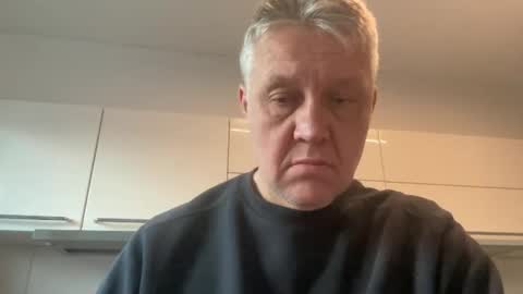 Snapshot of devon_nite chatting on December 2, 2025, 7:57 am Devon online show from December 2, 2025, 7:57 am