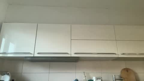 Snapshot of devon_nite chatting on December 17, 2025, 8:42 am Devon online show from December 17, 2025, 8:42 am